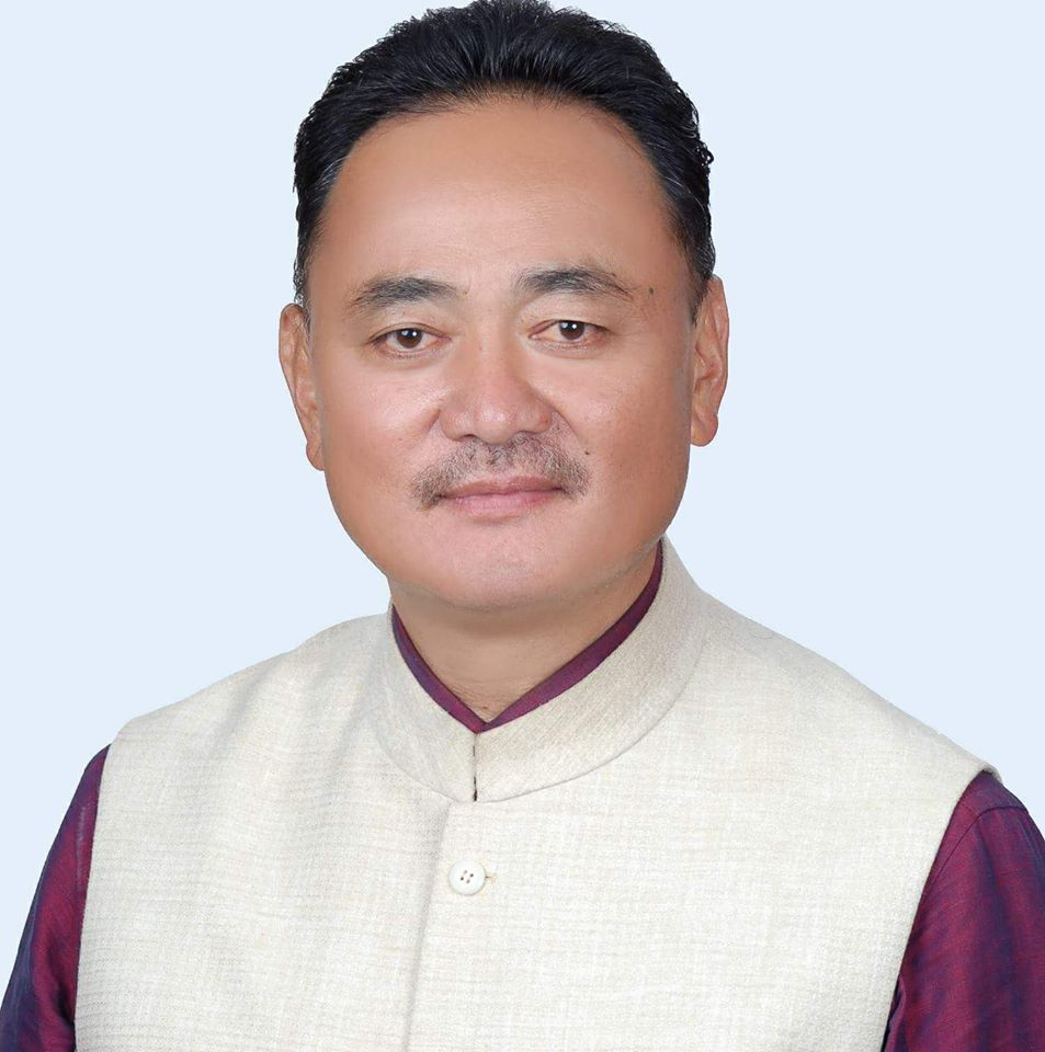 माघे शक्राती सत्यहाङमा शान्ति मकर मेलामा मन्त्री नेम्बाङ