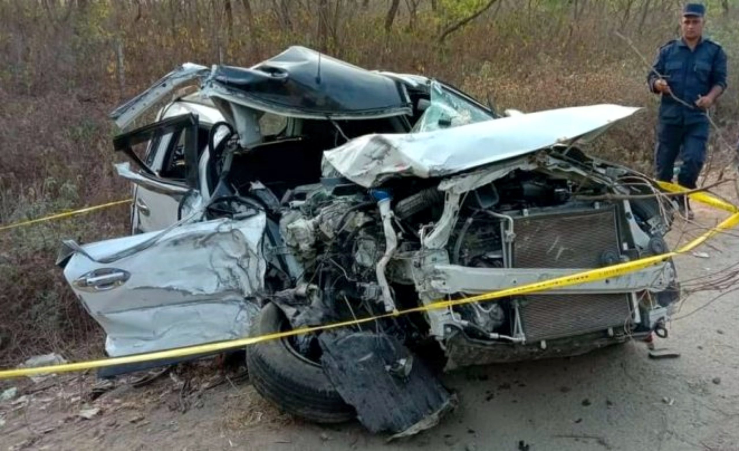कनकाईमा ट्रक, कार र मोटरसाईकल ठोक्किँदा २ को मृत्यु ४ घाईते