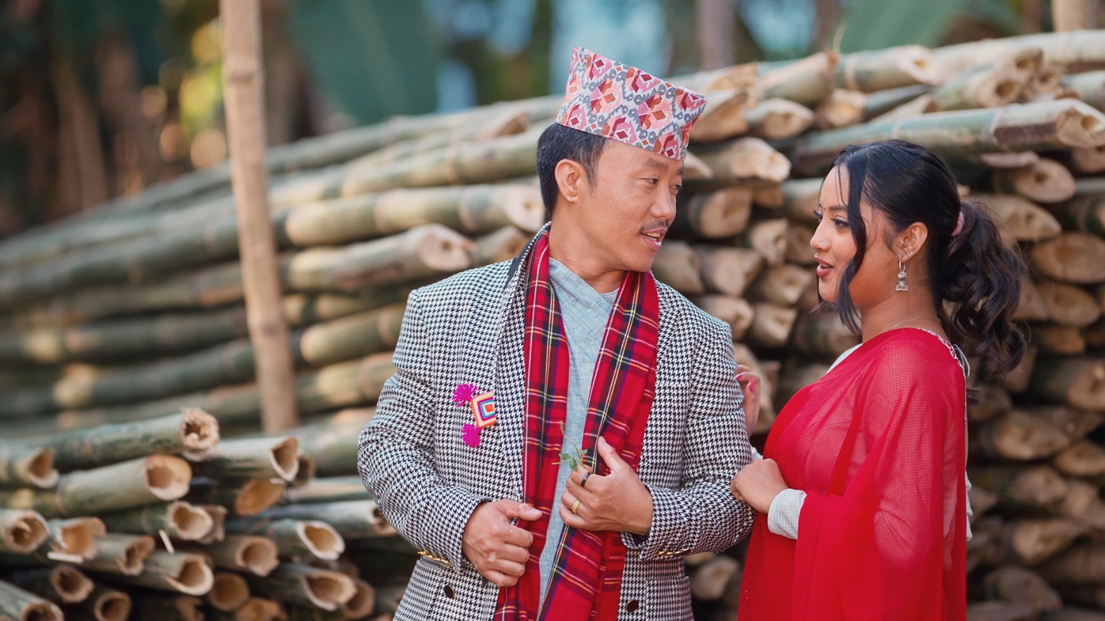 दिनेशको निर्देशनमा अनिस र अनिता अभिनित ‘अम्लिसोको कुचो’ सार्वजनिक(भिडियो सहित)