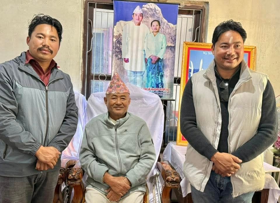 प्राध्यापक डा. मधुराज केरुङले गरे किरात धर्मगुरुसंग दर्शन भेट