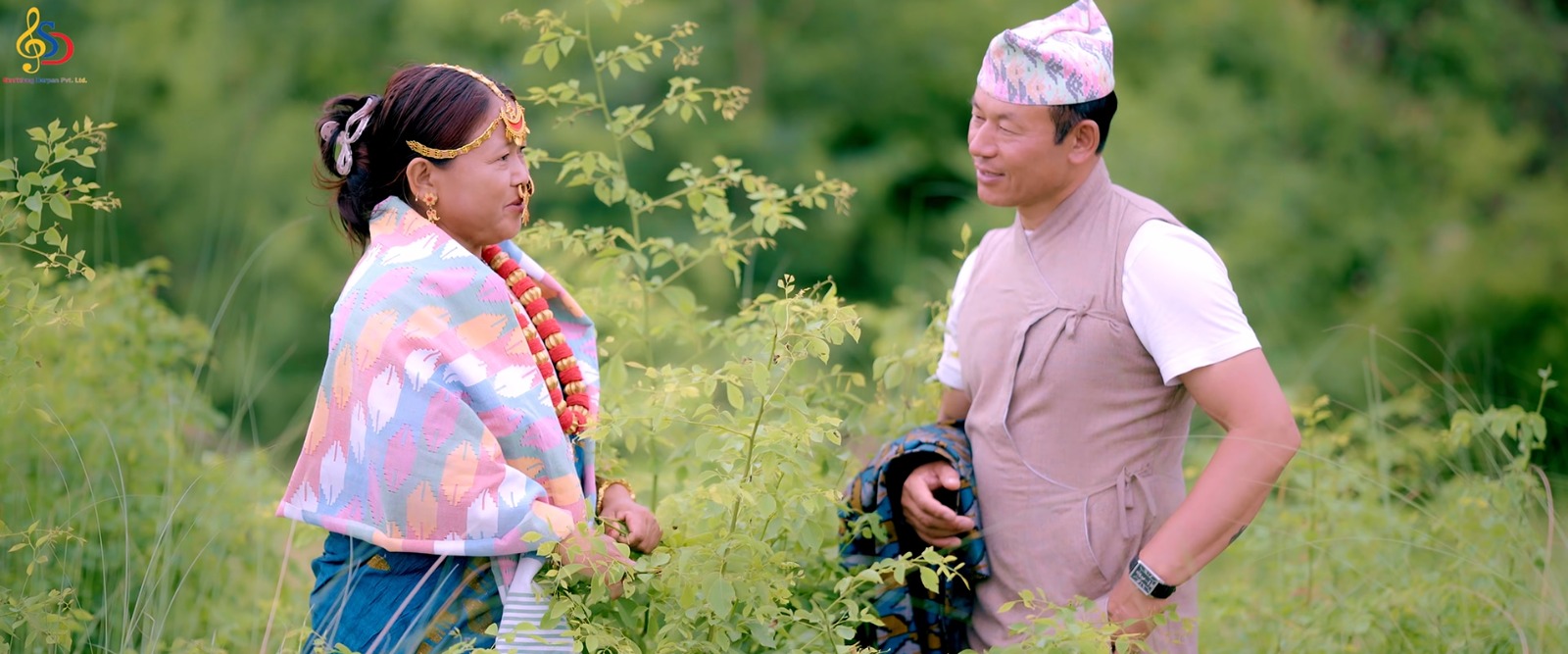 डेनी र राजुको पुर्वेली गित ‘के राम्री अचम्मै’ सार्वजनिक(भिडियो सहित)