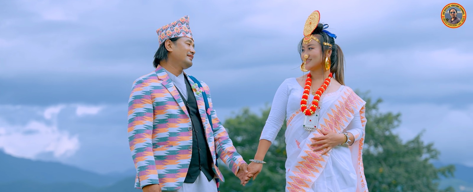 दिनेशको निर्देशनमा दीप र सञ्जु अभिनित सुनिता र सेमिहाङको ‘मिम्जिरे फुङ’ सार्वजनिक(भिडियो सहित)