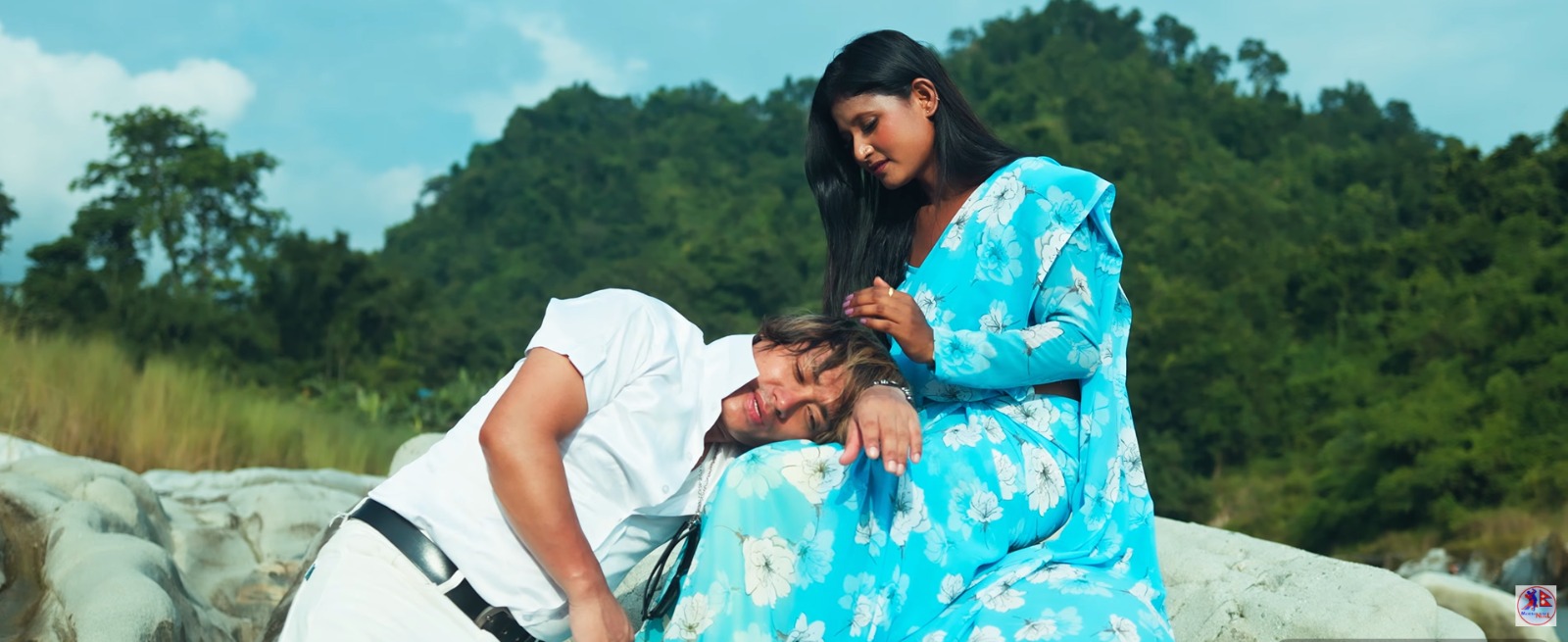 राजसुक्र र बिमलाको आवाजमा ‘तिमीसँग आँखा जुधाई’ सार्वजनिक(भिडियो सहित)